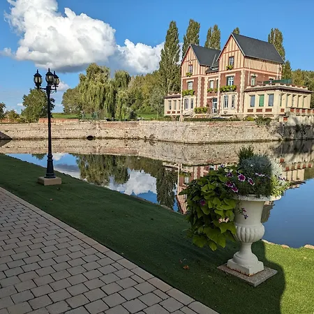 Chateau De 3*