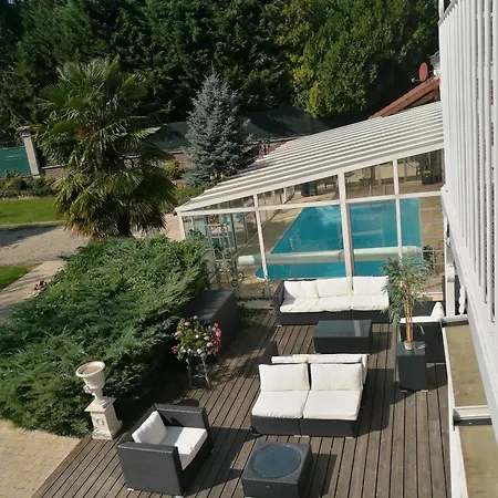 Chateau De Couette-café Quesmy