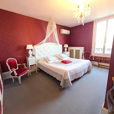 Couette-café Chateau De 3*