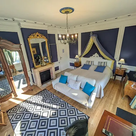 Couette-café Chateau De Quesmy