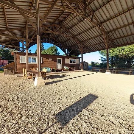 לינה וארוחת בוקר Chateau De 3*