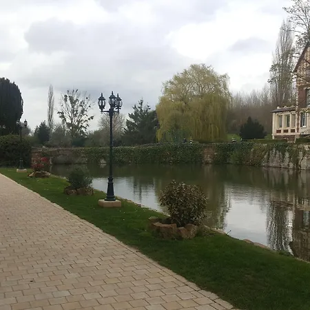 Chateau De 3* Quesmy