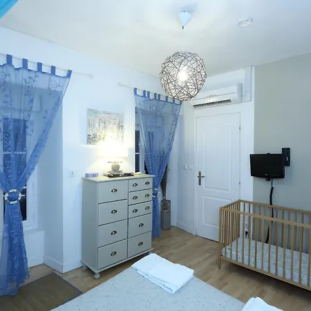 Chateau De Frühstückspension 3*