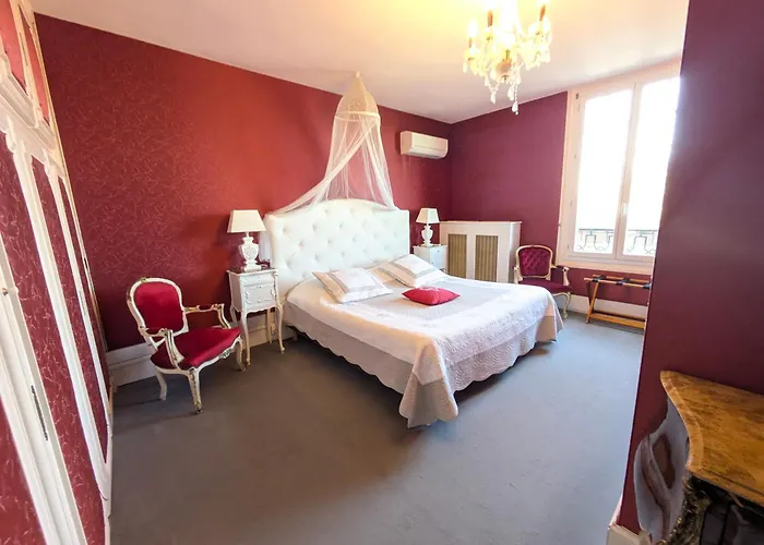 Couette-café Chateau De 3*