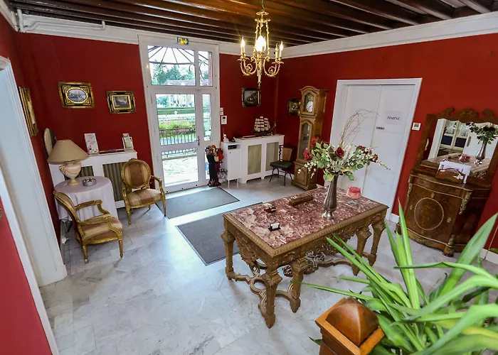 Chateau De Bed & Breakfast 3*