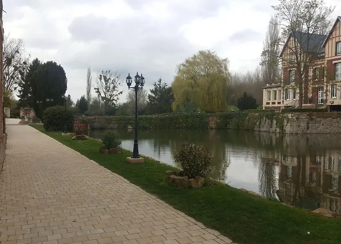 Chateau De 3* Quesmy