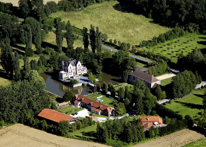 Chateau De Bed & Breakfast