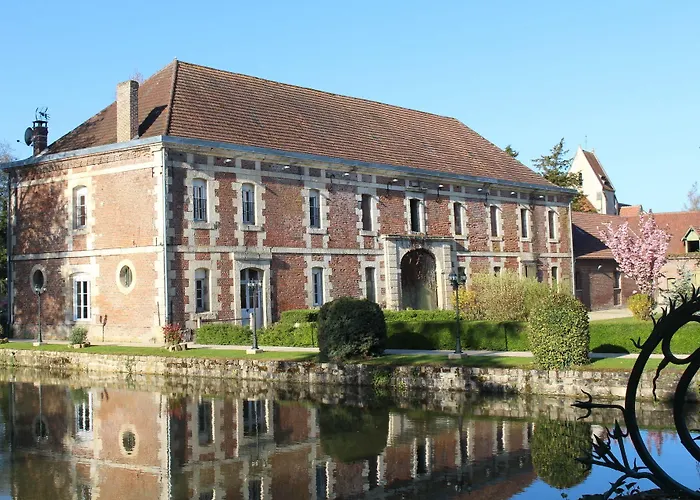 Chateau De Couette-café 3*