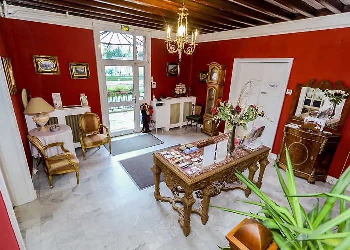 Chateau De Bed & Breakfast